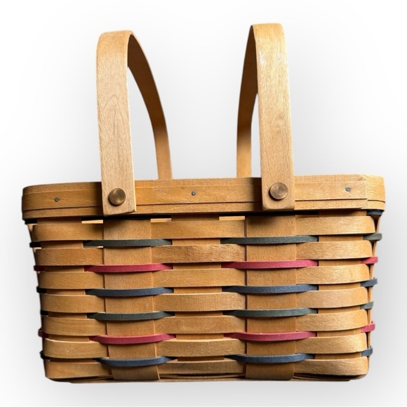 Longaberger 1998 12" x 12" Cake Basket W/ Protector & Wooden Lid - Picture 13 of 15